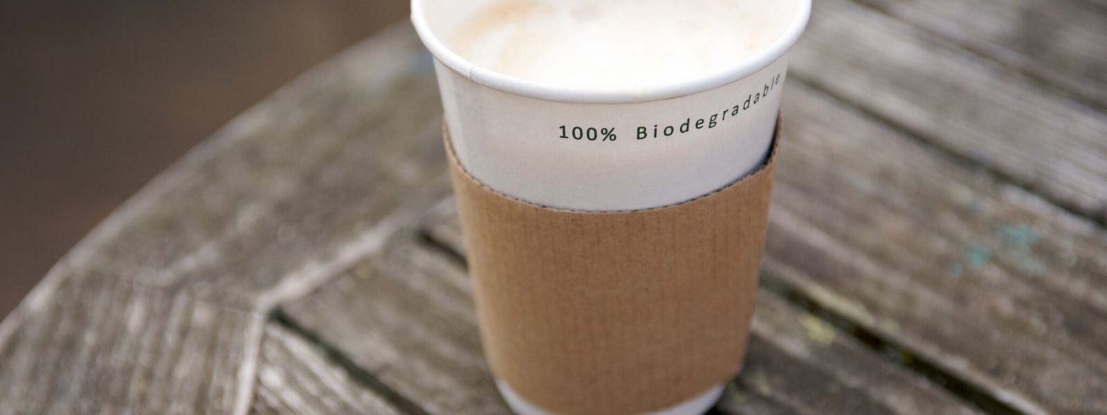 Biologisch abbaubar vs. kompostierbar vs. biobasiert